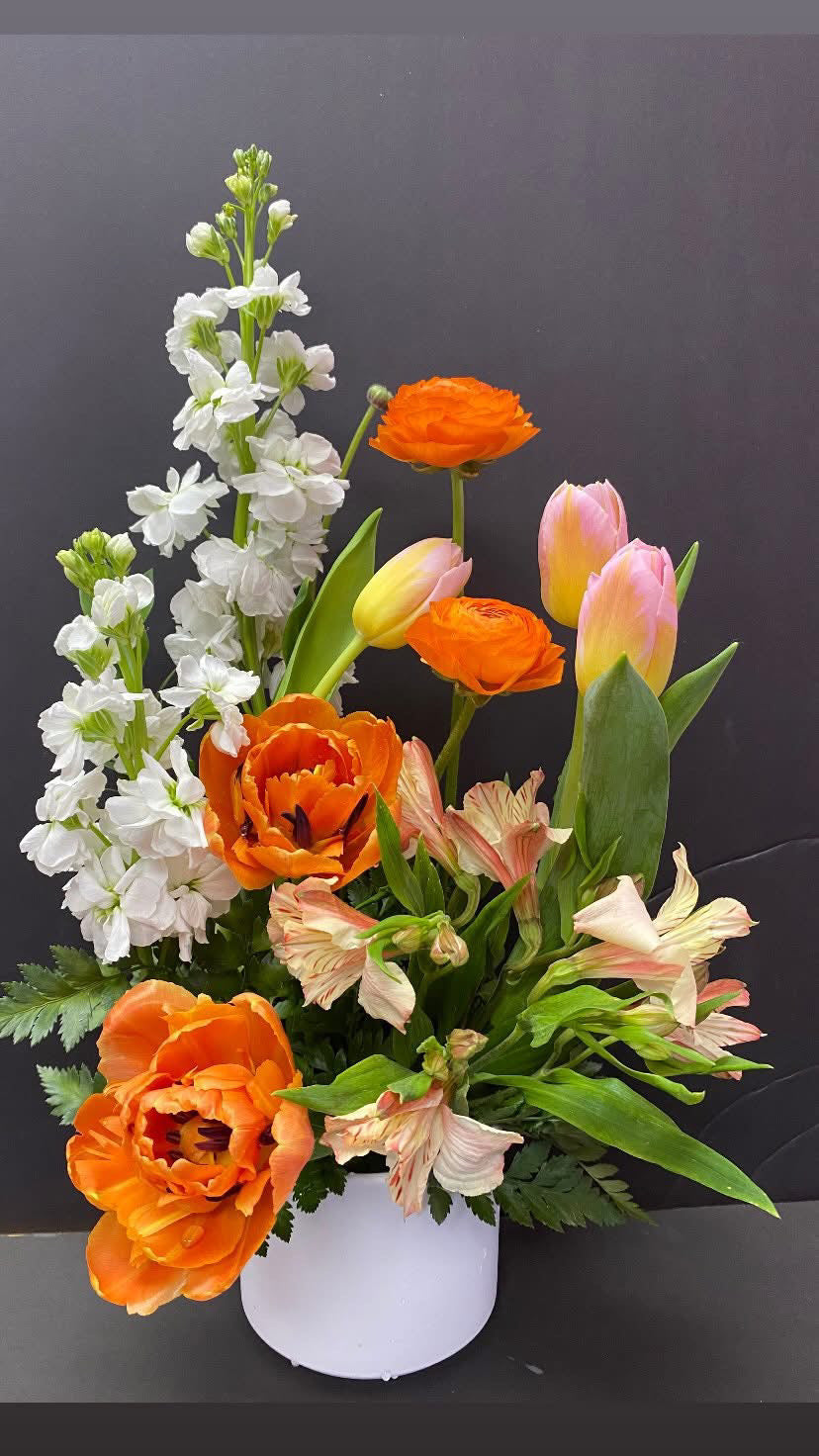 Lush orange flowers